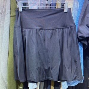 LULULEMON align skirt. sz 8. long length.